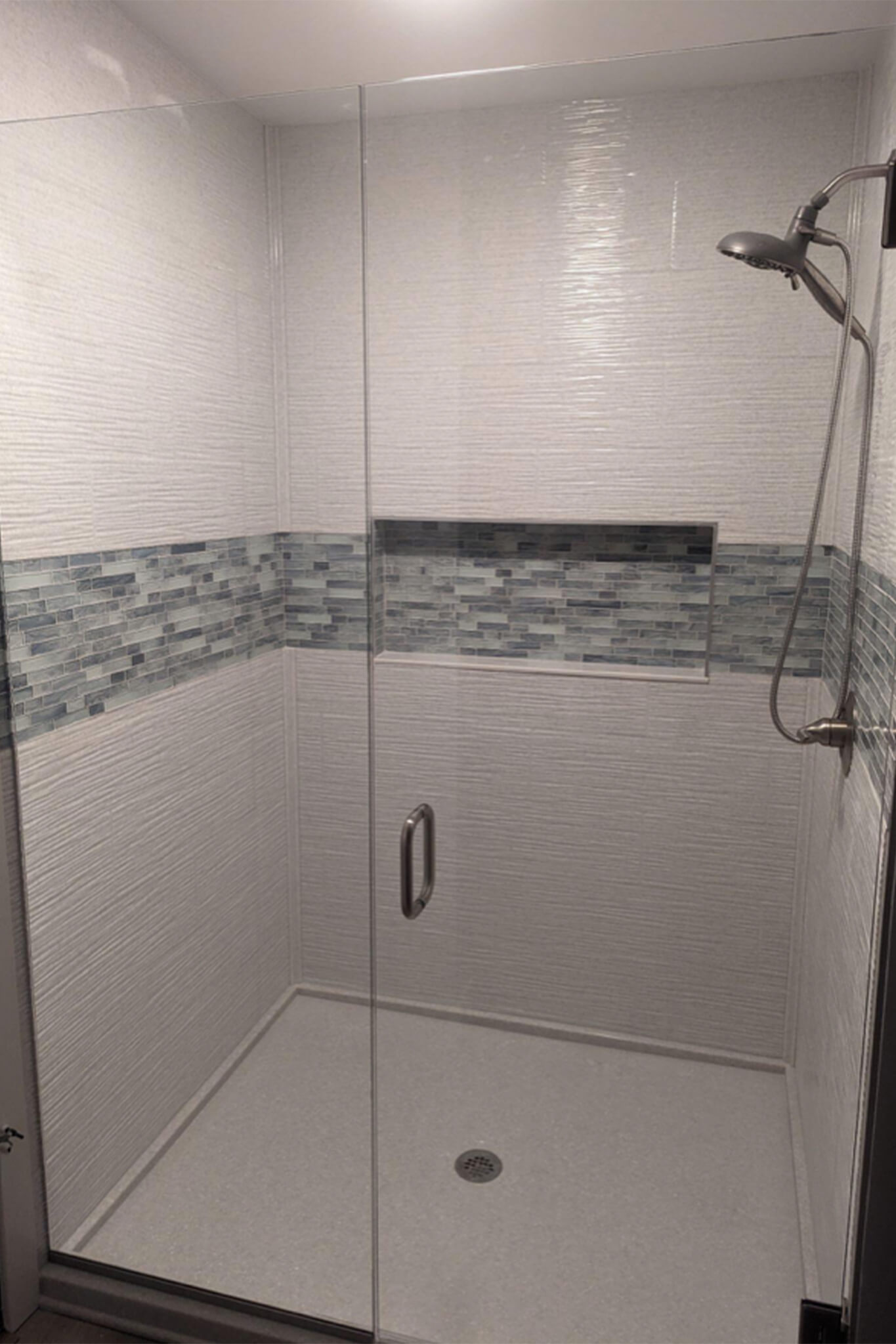Onyx shower collection